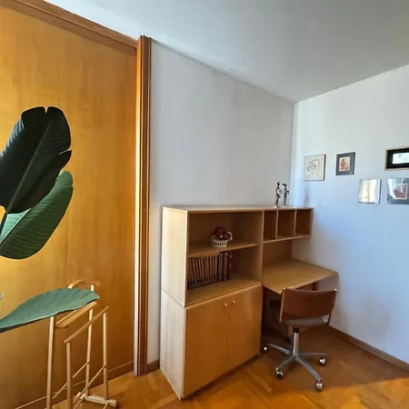 Comfy Vatican Hideaway Апартаменты