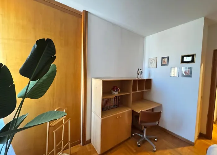 Comfy Vatican Hideaway Apartment